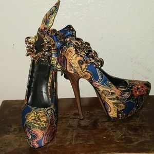 6" High Heels